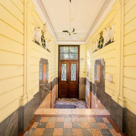 Park Strzelecki Spacious By Bookinghost